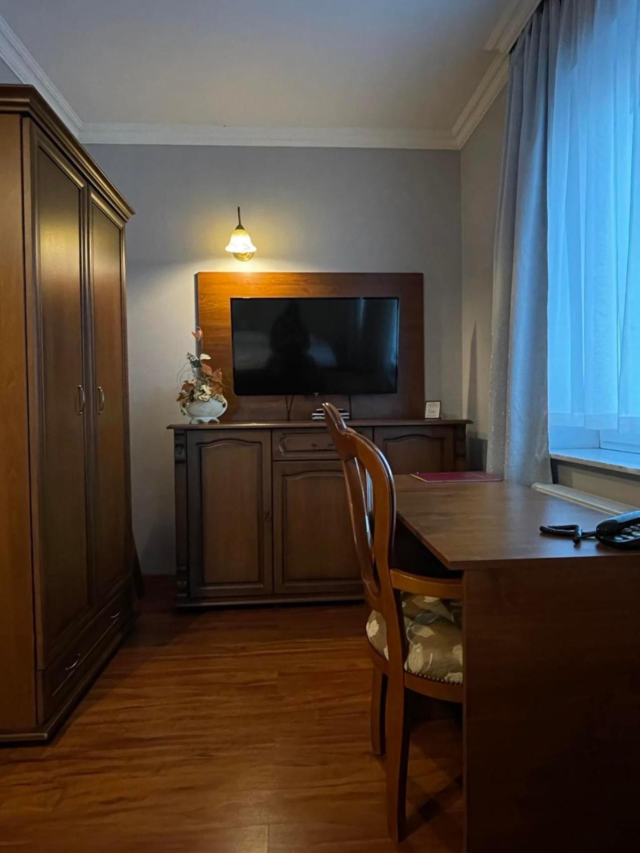 Hotel Arkadia Konskie Exterior foto
